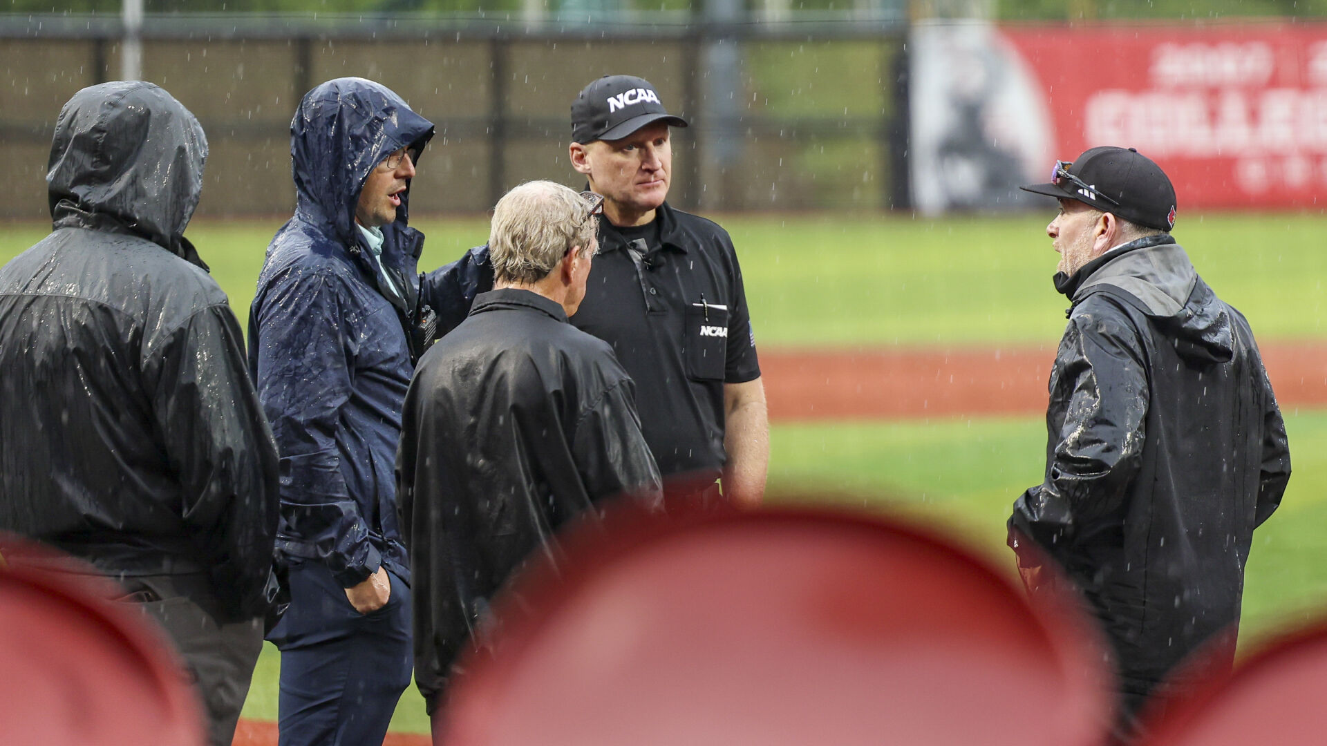 Louisville baseball weather